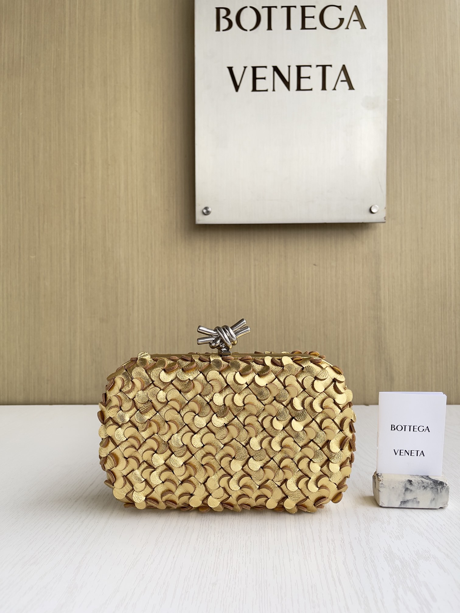 보테가베네타 Bottega Veneta 717622 The Knot 20.5CM
