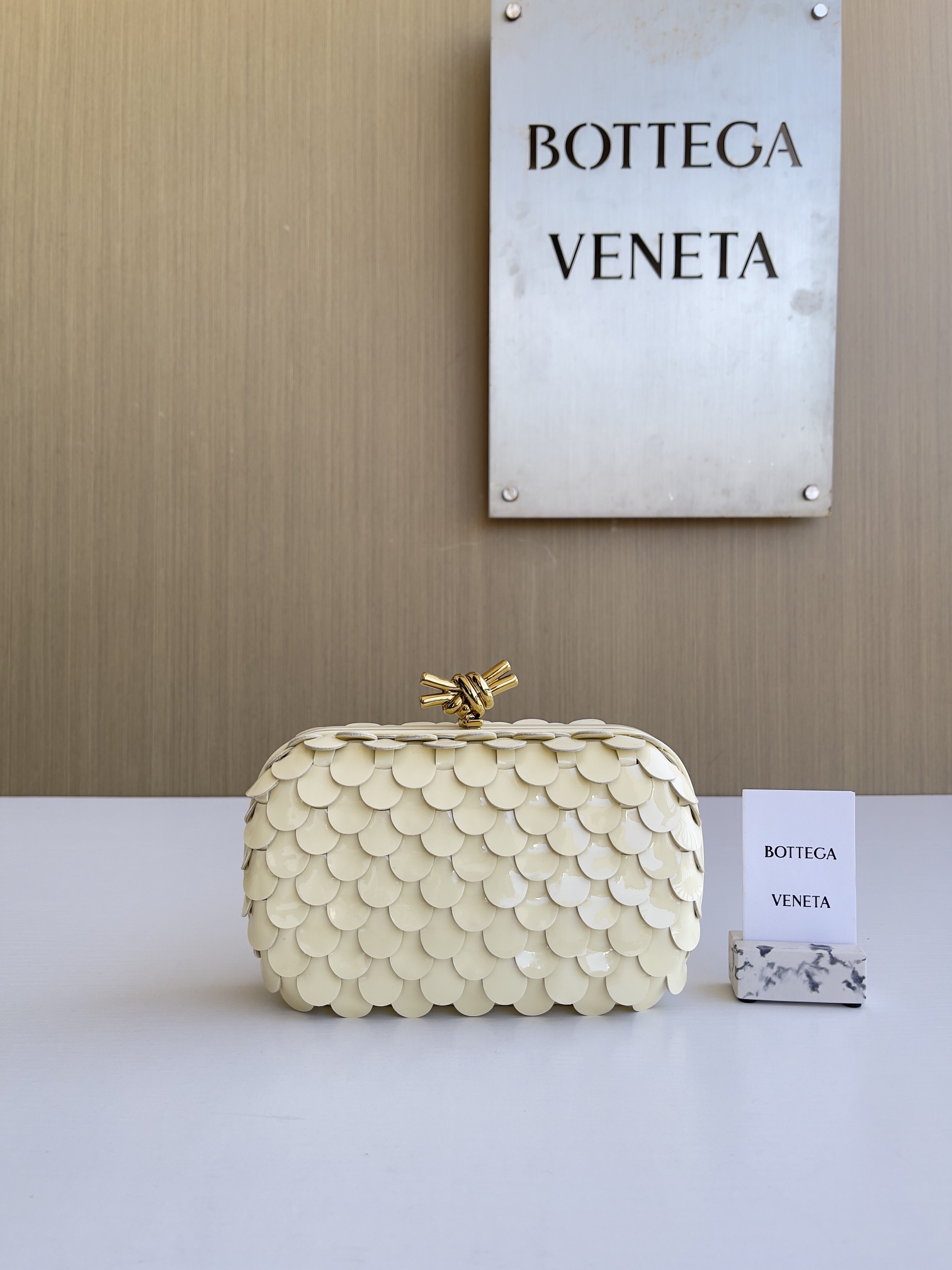 보테가베네타 Bottega Veneta 717622 The Knot 20.5CM