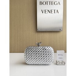 보테가베네타 Bottega Veneta 717622 The Knot 20.5CM