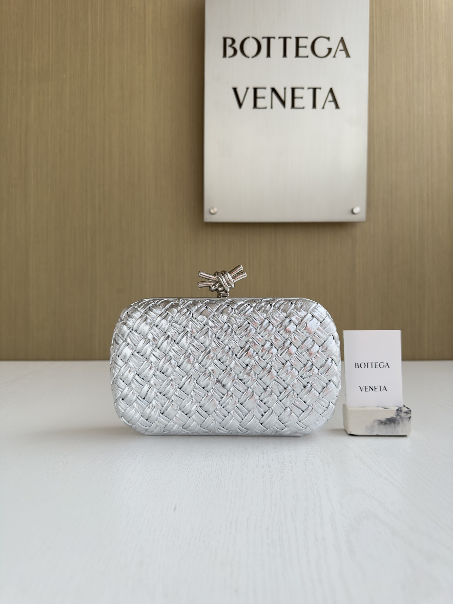 보테가베네타 Bottega Veneta 717622 The Knot 20.5CM