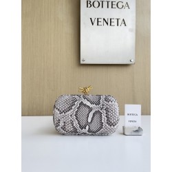 보테가베네타 Bottega Veneta 754614 The Knot 20.5CM