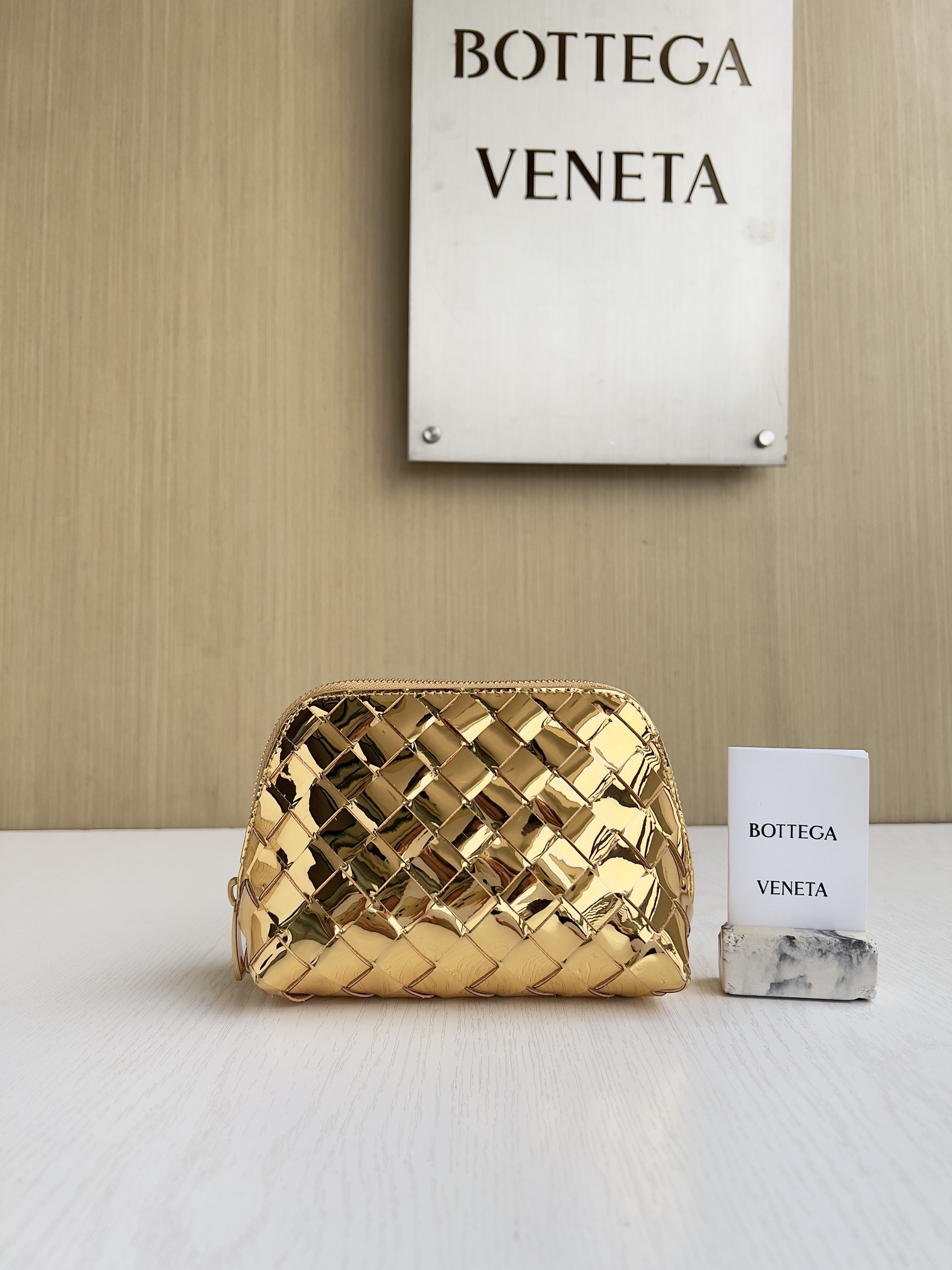 보테가베네타 Bottega Veneta 764044 클러치 16.5CM
