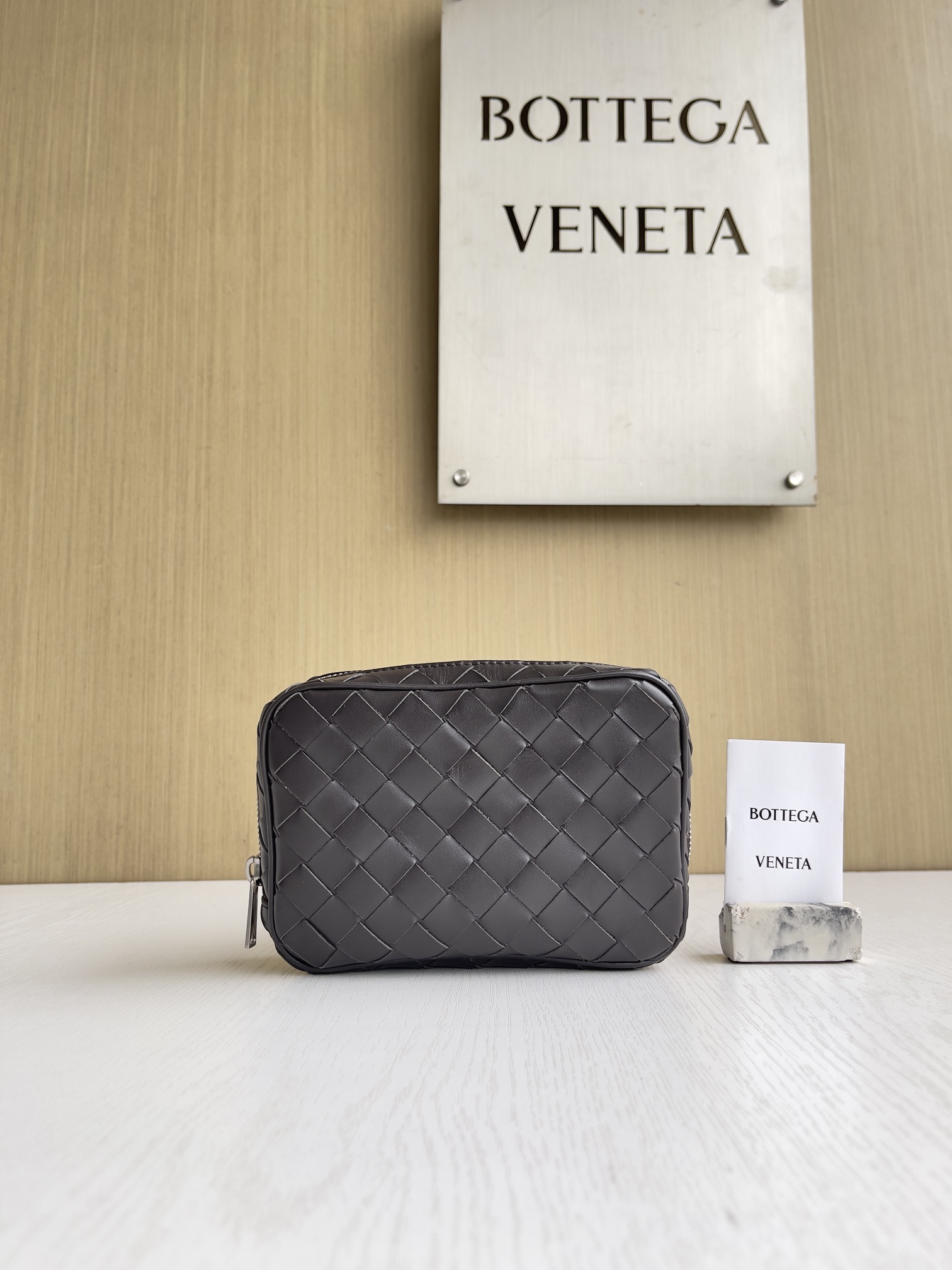 보테가베네타 Bottega Veneta 765800 클러치 16.5CM