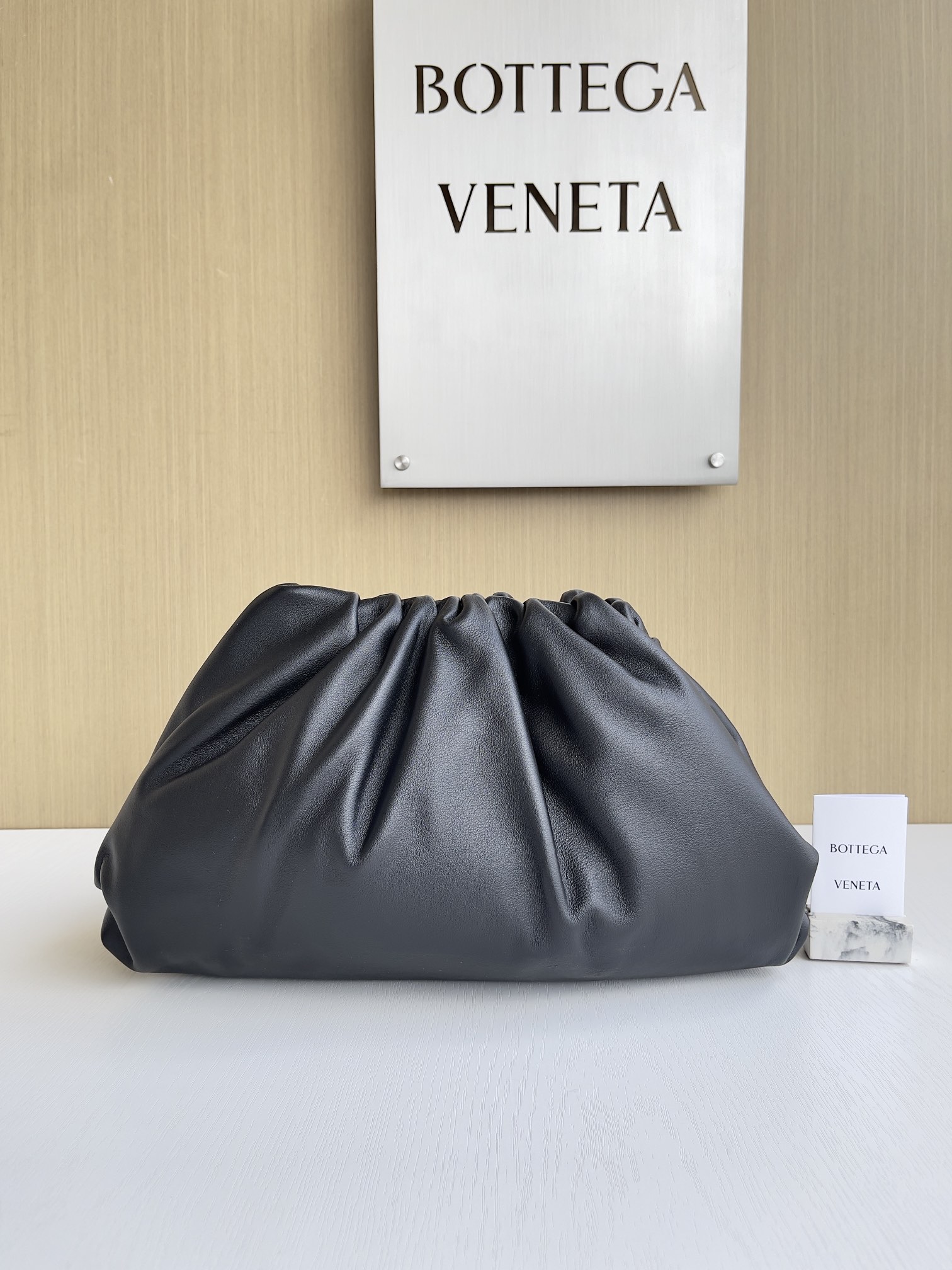 보테가베네타 Bottega Veneta Pouch 클러치 38CM
