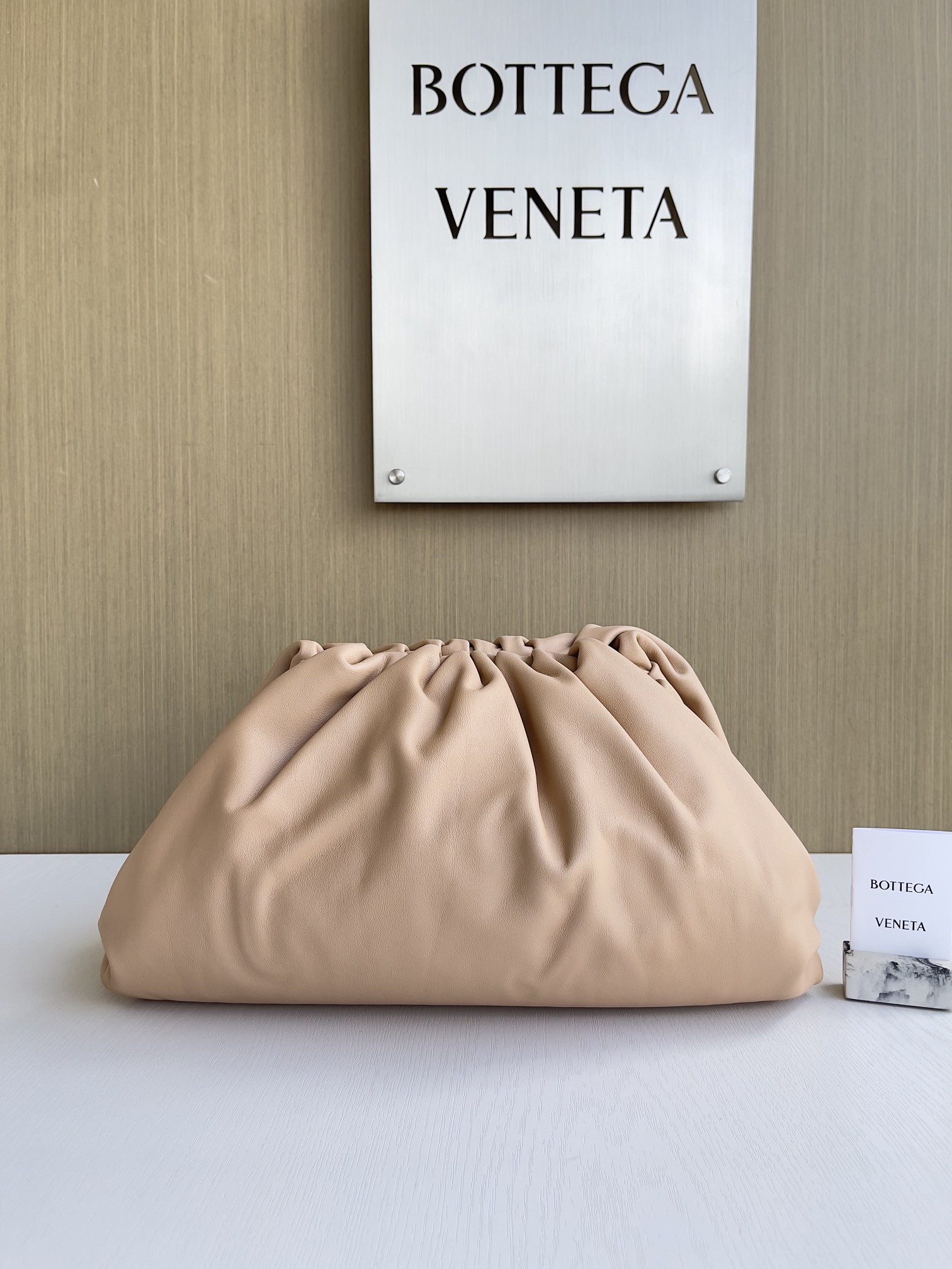 보테가베네타 Bottega Veneta Pouch 클러치 38CM