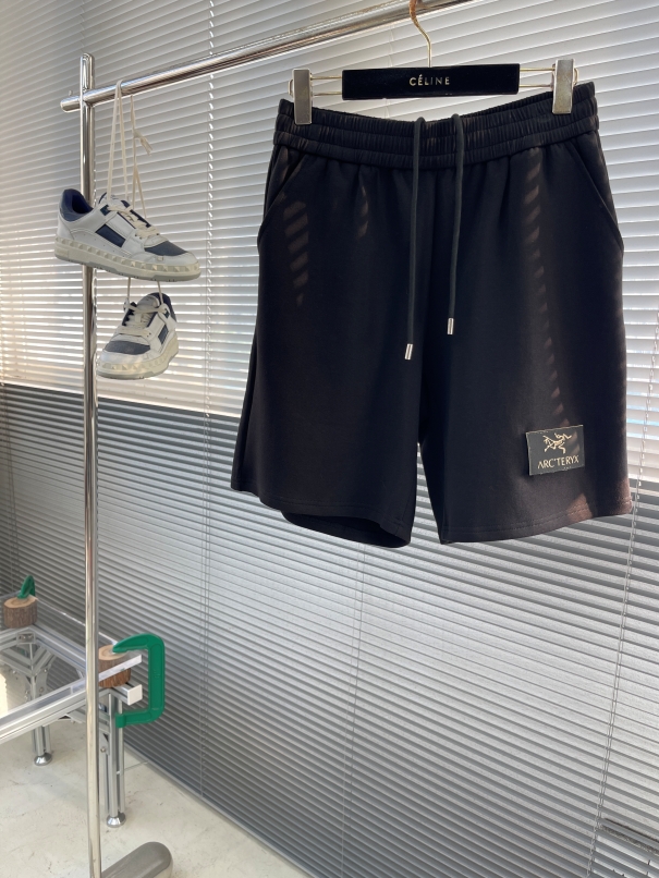 아크테릭스 ARC'TERYX 반바지