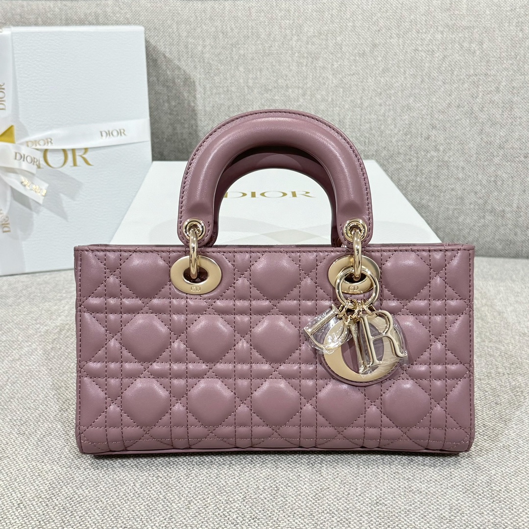 디올 Dior Lady D-Joy bag 미디엄 26cm M0540O