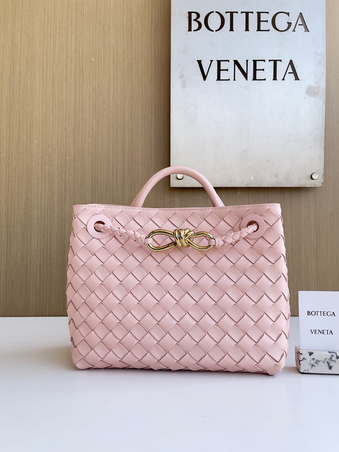 보테가 베네타 Bottega Veneta 743568 Andiamo 28cm
