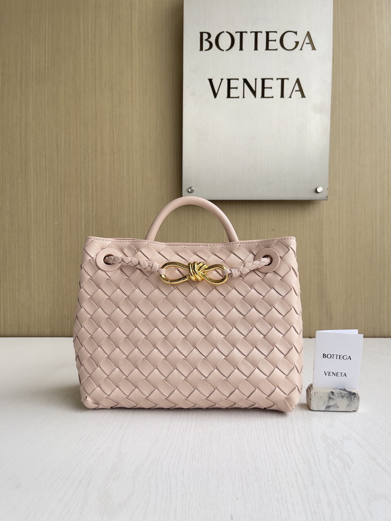 보테가 베네타 Bottega Veneta 743568 Andiamo 25cm