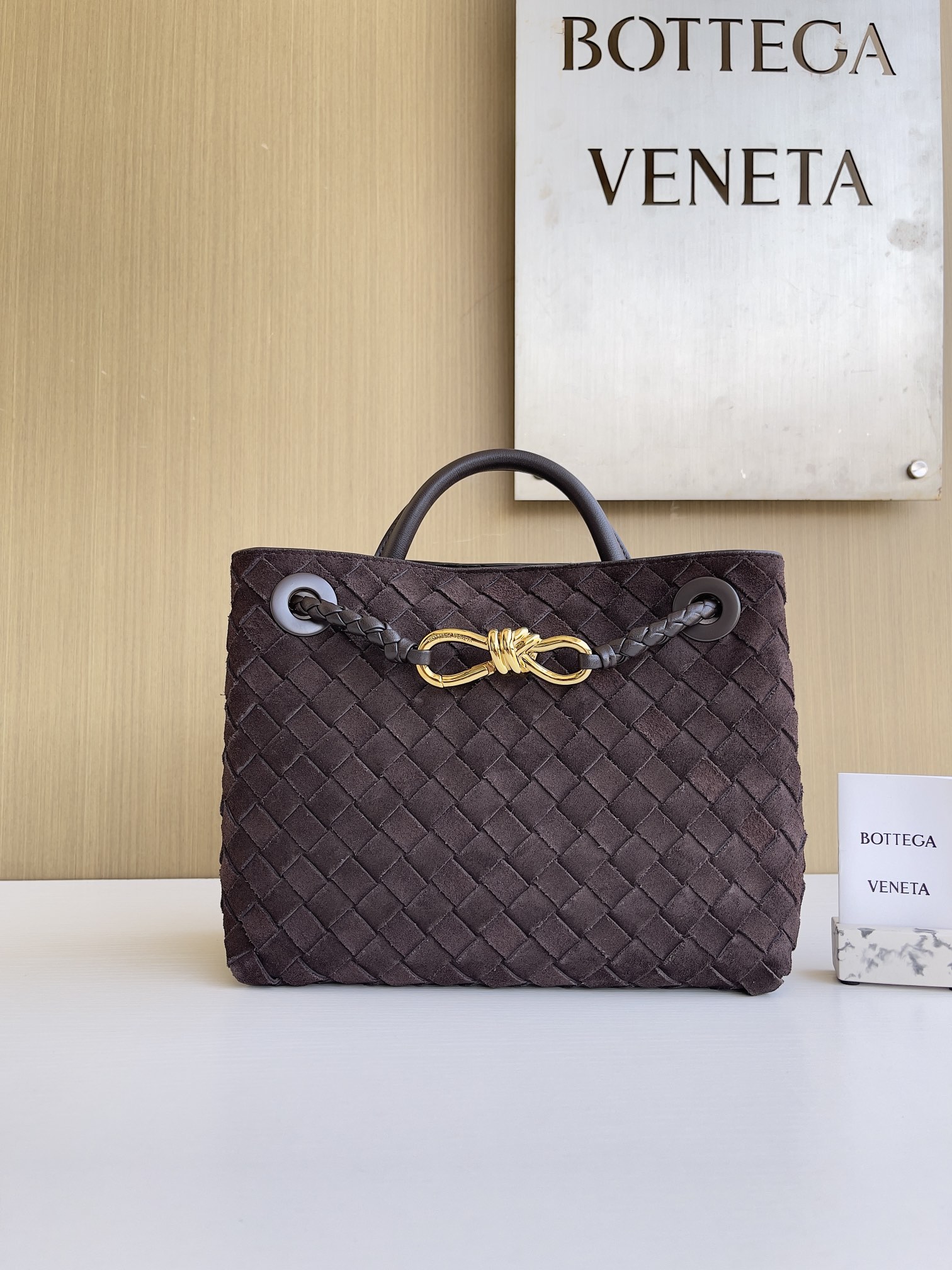 보테가 베네타 Bottega Veneta 743568 Andiamo 28cm