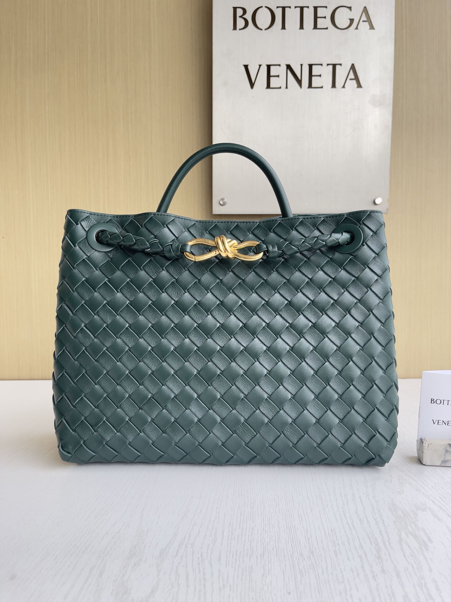 보테가 베네타 Bottega Veneta 743572 Andiamo 34cm