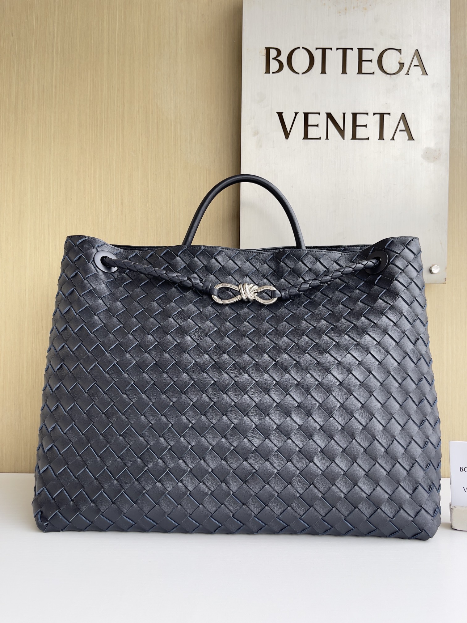 보테가 베네타 Bottega Veneta 743575 Andiamo 45cm