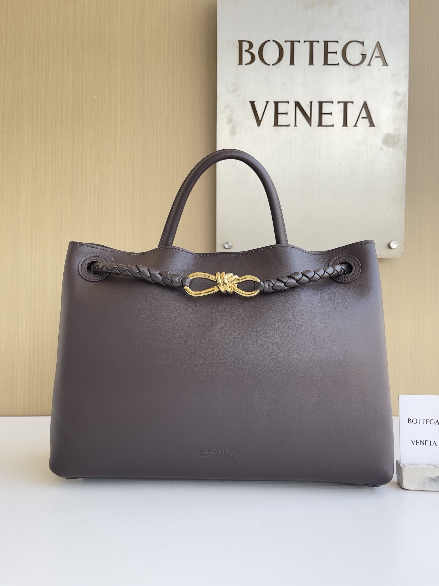 보테가 베네타 Bottega Veneta 810214 Andiamo 34cm