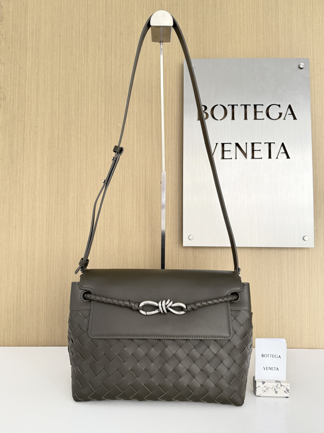 보테가 베네타 Bottega Veneta 815781 Andiamo 29cm