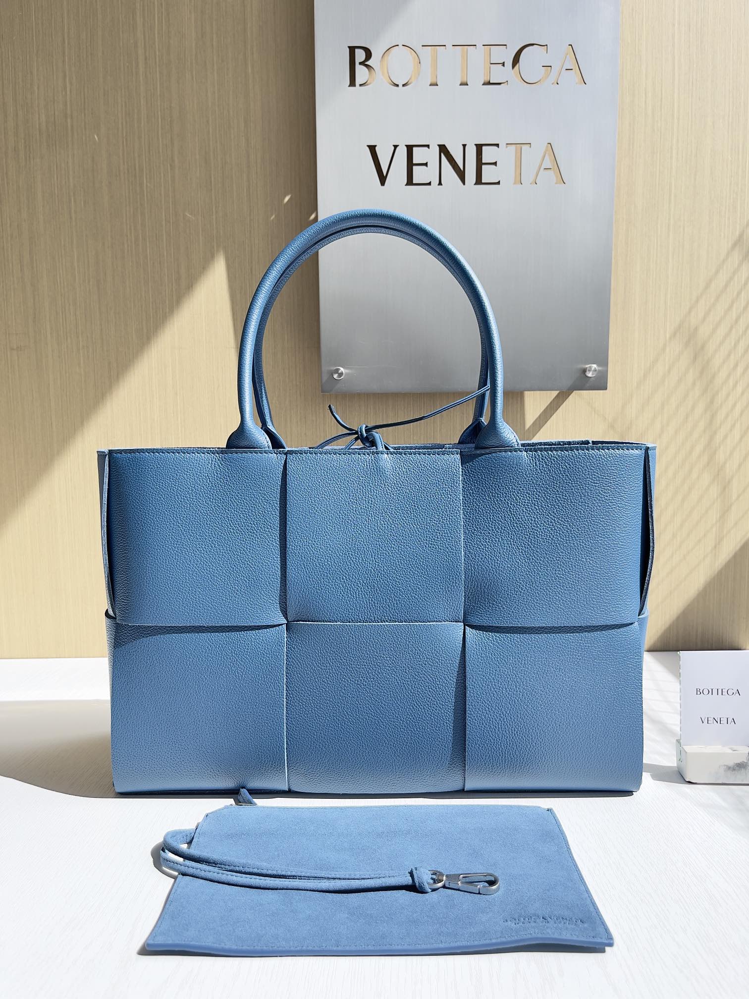 보테가 베네타 Bottega Veneta 609175 Arco Tote 41cm