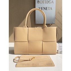 보테가 베네타 Bottega Veneta 609175 Arco Tote 41cm