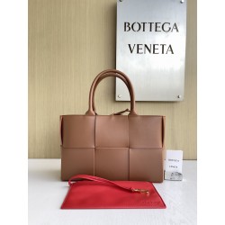 보테가 베네타 Bottega Veneta 652867 Mini Arco Tote 30cm