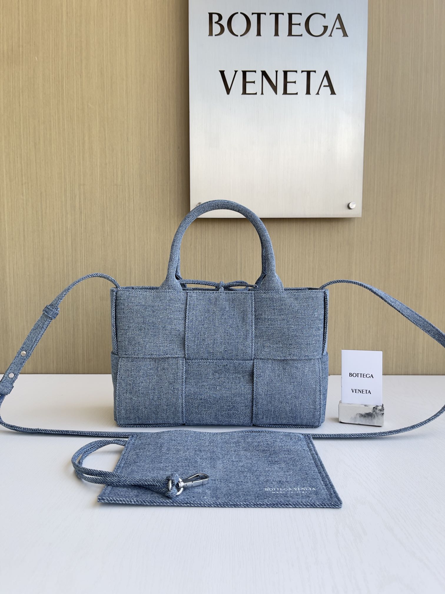 보테가 베네타 Bottega Veneta 709337 Arco Tote 25cm