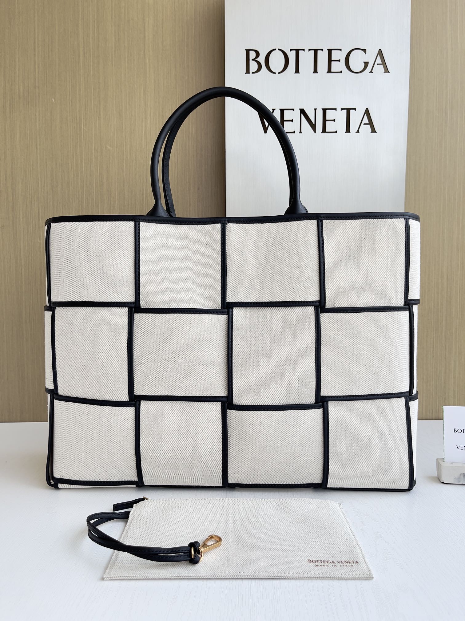 보테가 베네타 Bottega Veneta 710196 Arco Tote Bag 47cm