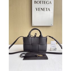 보테가 베네타 Bottega Veneta 729029 Arco Tote 20cm