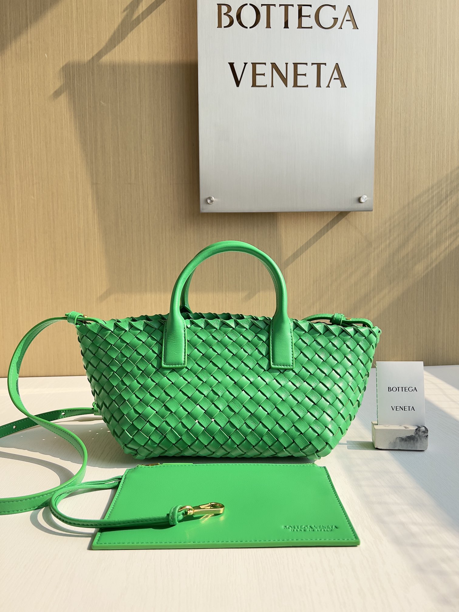 보테가베네타 Bottega Veneta 709464 Cabat 20cm