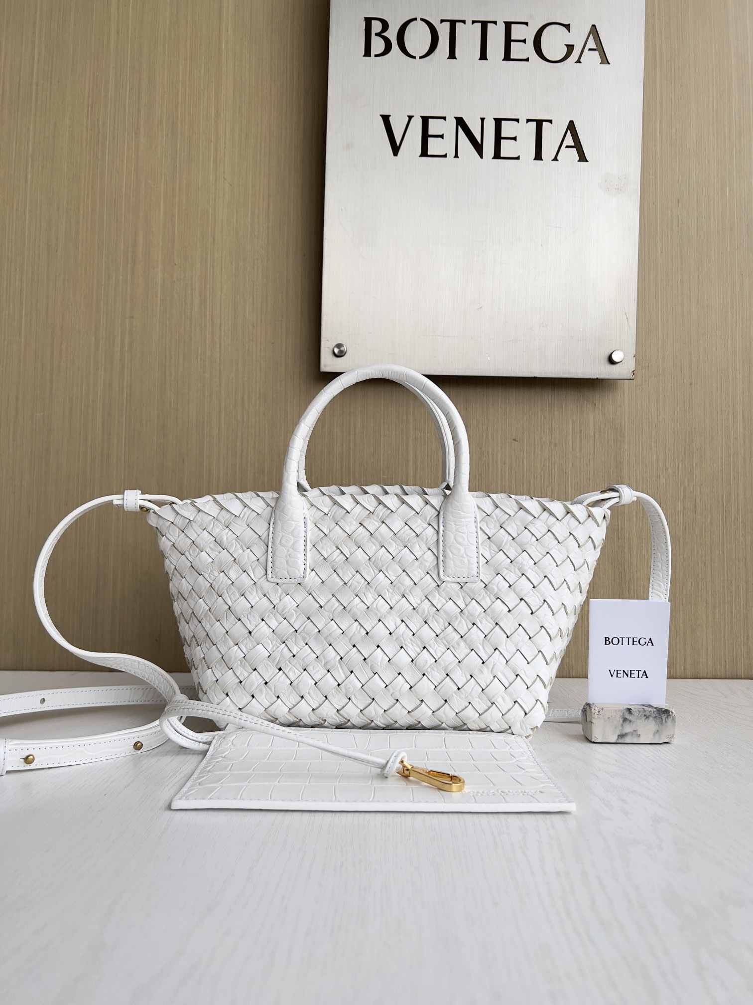 보테가베네타 Bottega Veneta 717712 Cabat 22cm