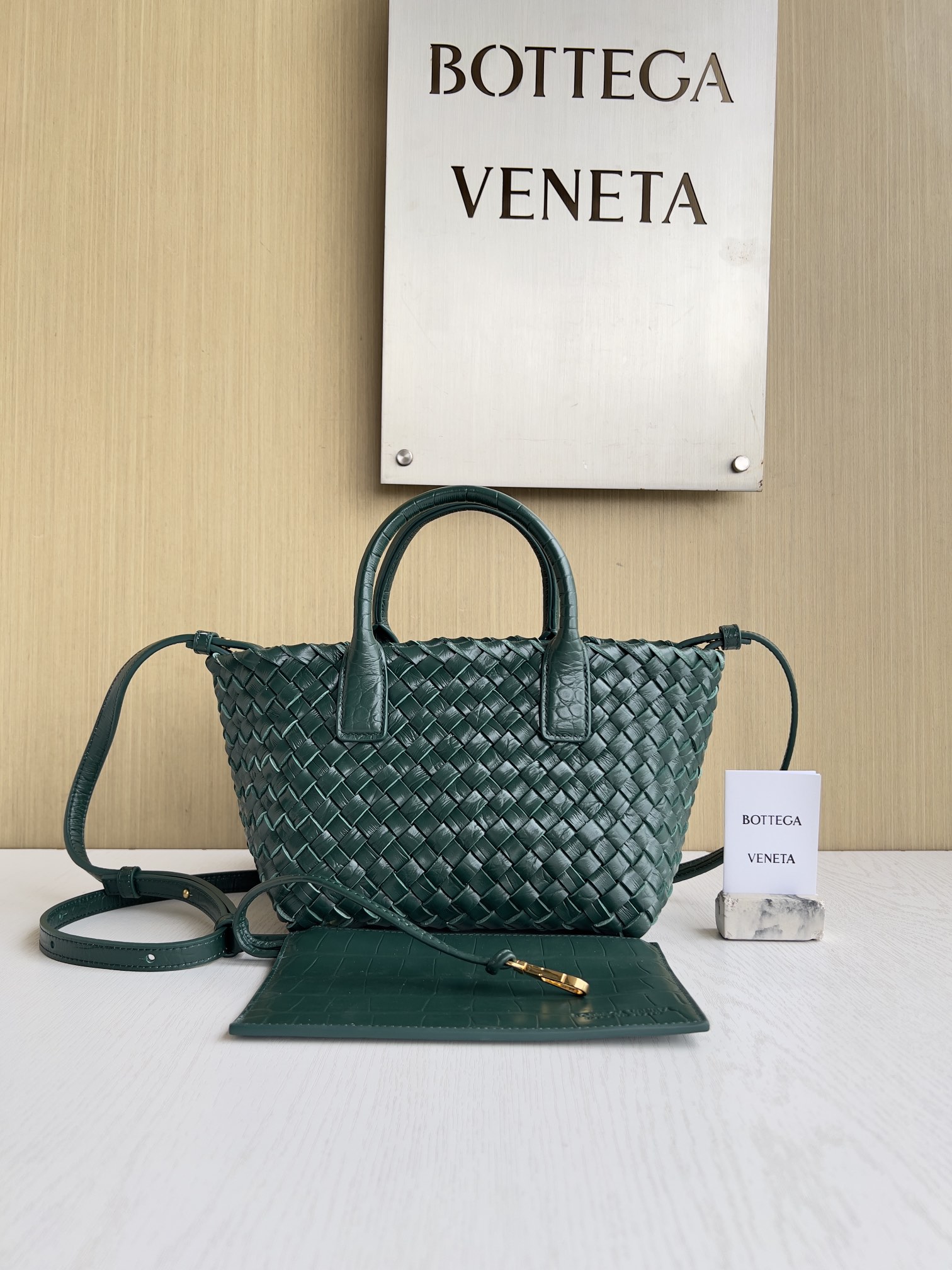 보테가베네타 Bottega Veneta 717712 Cabat 22cm