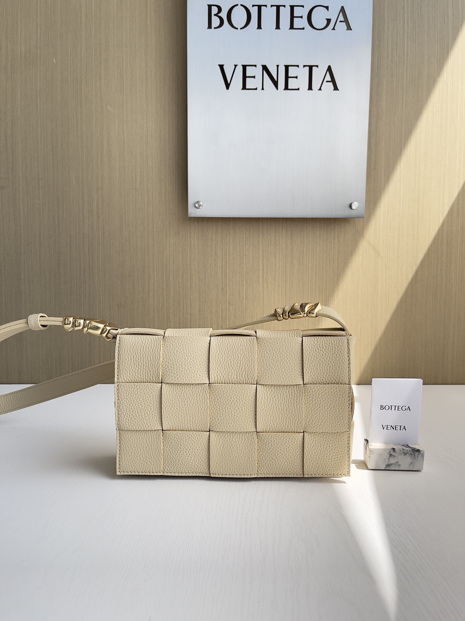 보테가베네타 Bottega Veneta 666870 Cassette 23CM