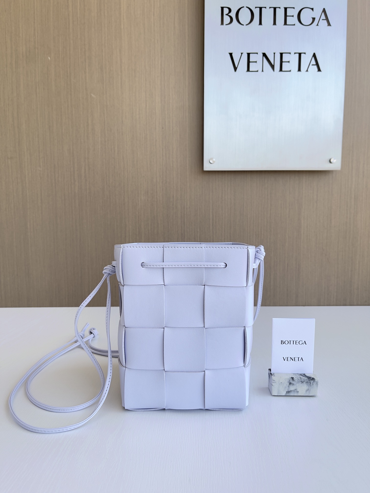 보테가베네타 Bottega Veneta 680218 Leather Cassette Bucket Bag 18cm