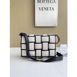 보테가베네타 Bottega Veneta 710210 Cassette W04  27CM