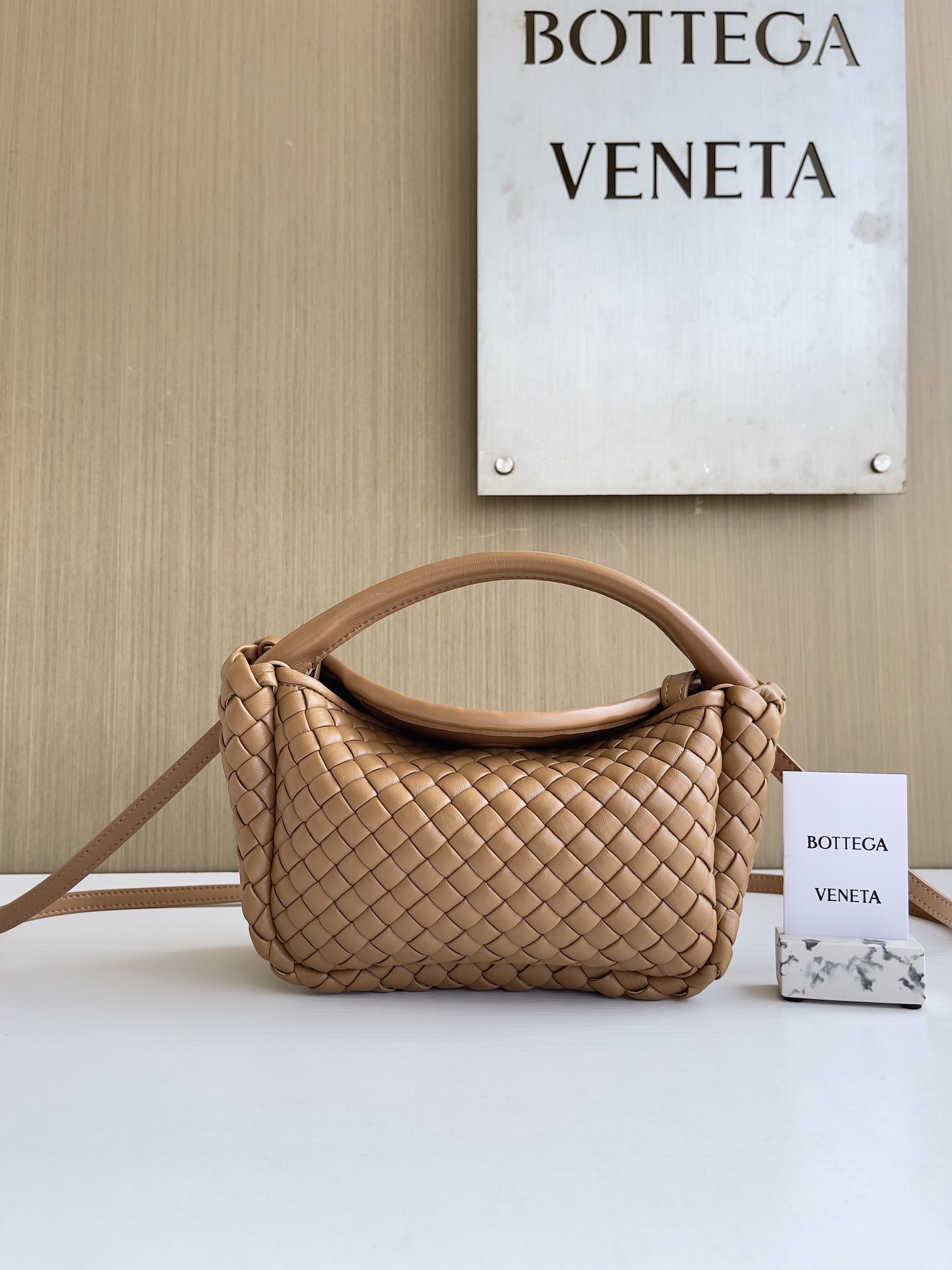 보테가베네타 Bottega Veneta 805739 Cobble 23CM