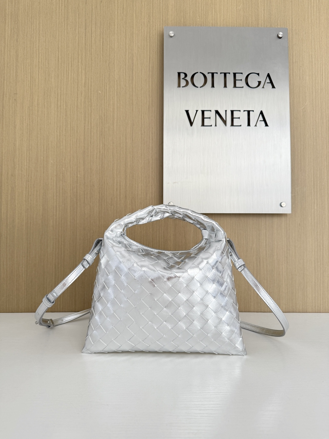보테가베네타 Bottega Veneta 777586 Hop 25.5CM