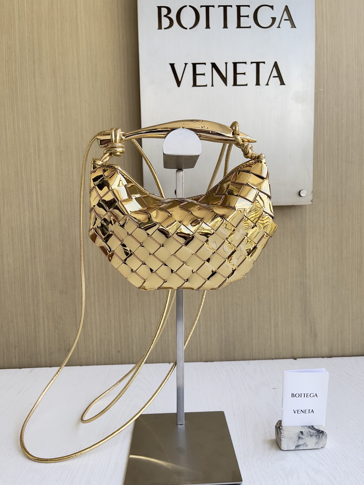 보테가베네타 Bottega Veneta 744267 Mini Sardine 20CM