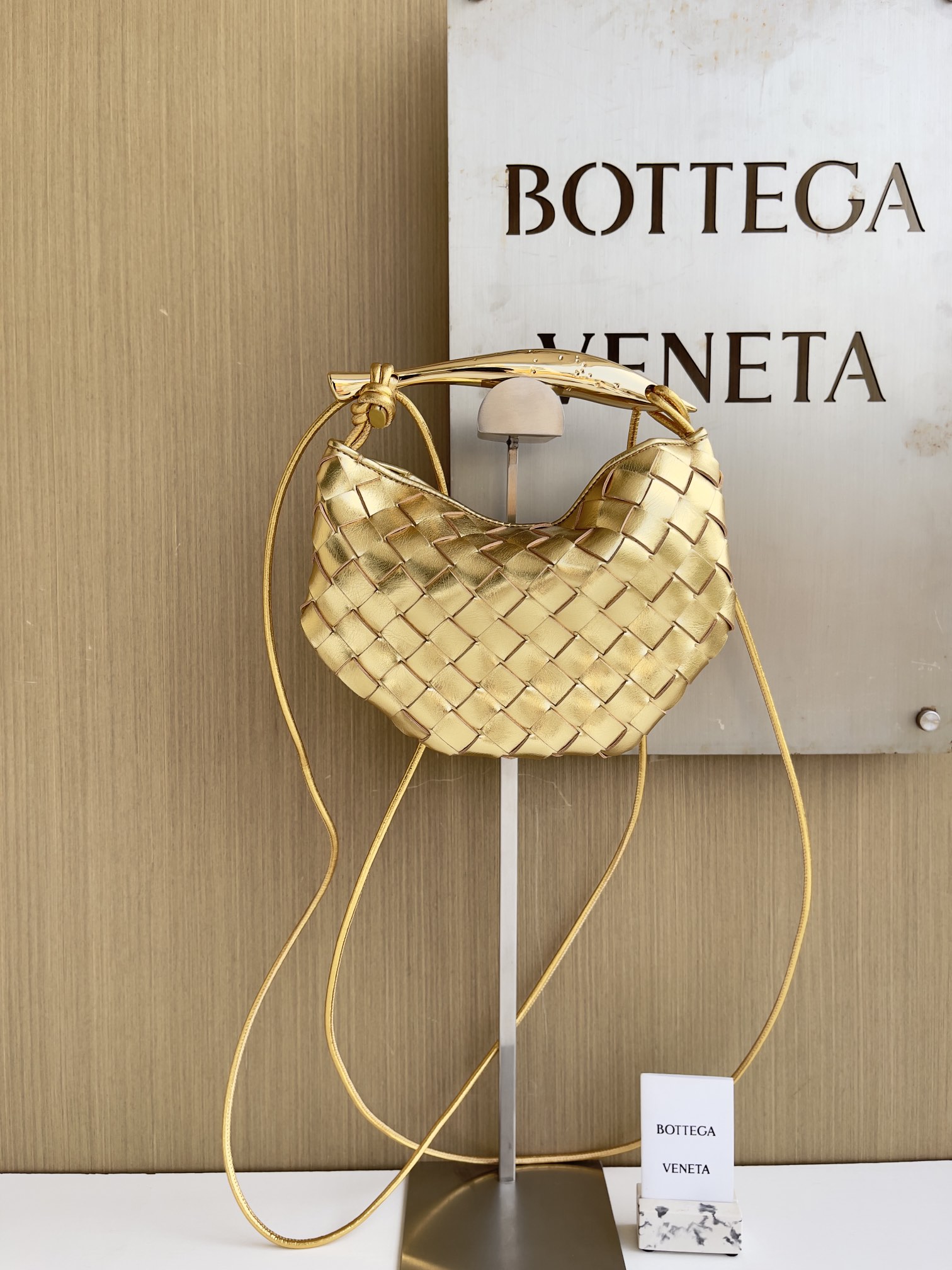 보테가베네타 Bottega Veneta 744267 Mini Sardine 20CM