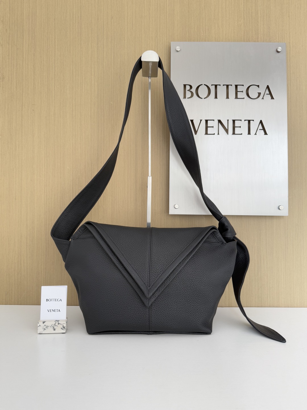 보테가 베네타 Bottega Veneta 815807 Sawyer 25cm