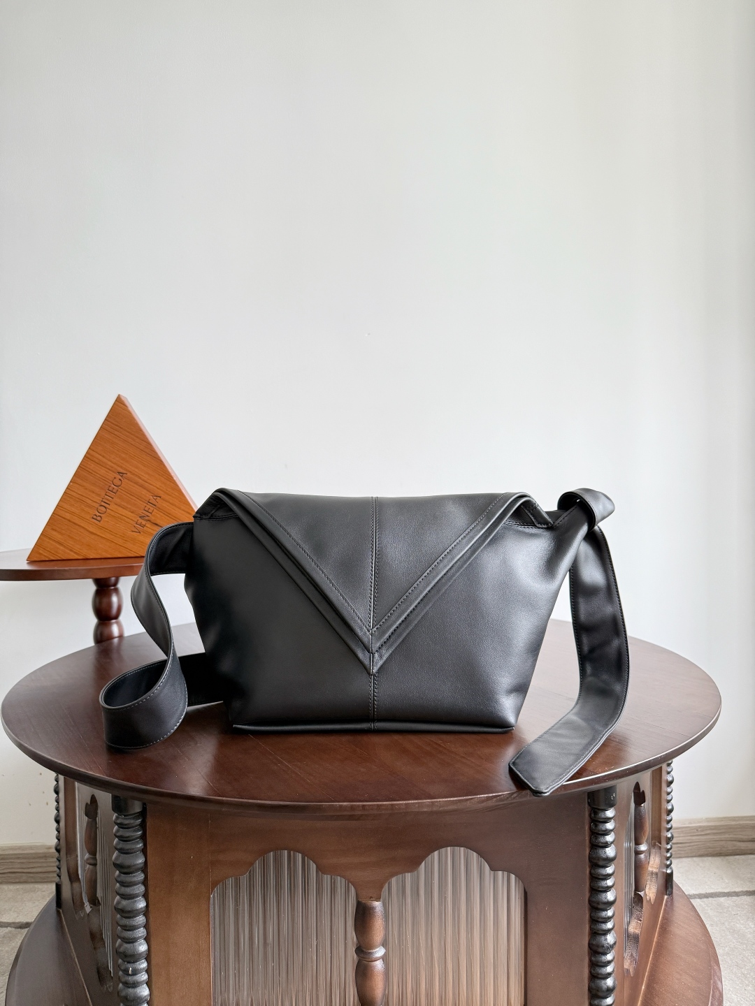 보테가 베네타 Bottega Veneta 815807 Sawyer 25cm