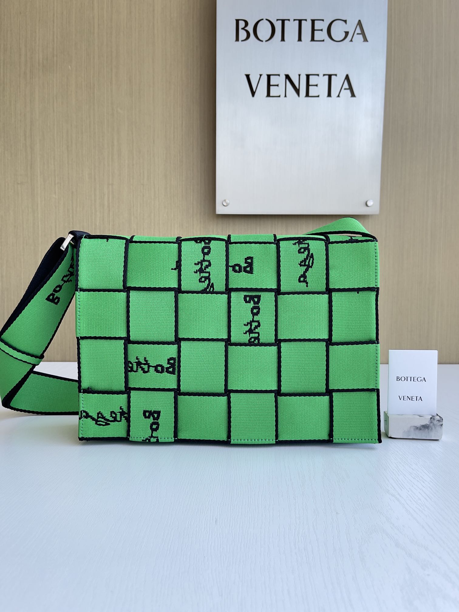 보테가 베네타 Bottega Veneta 680514 Webbing 30CM