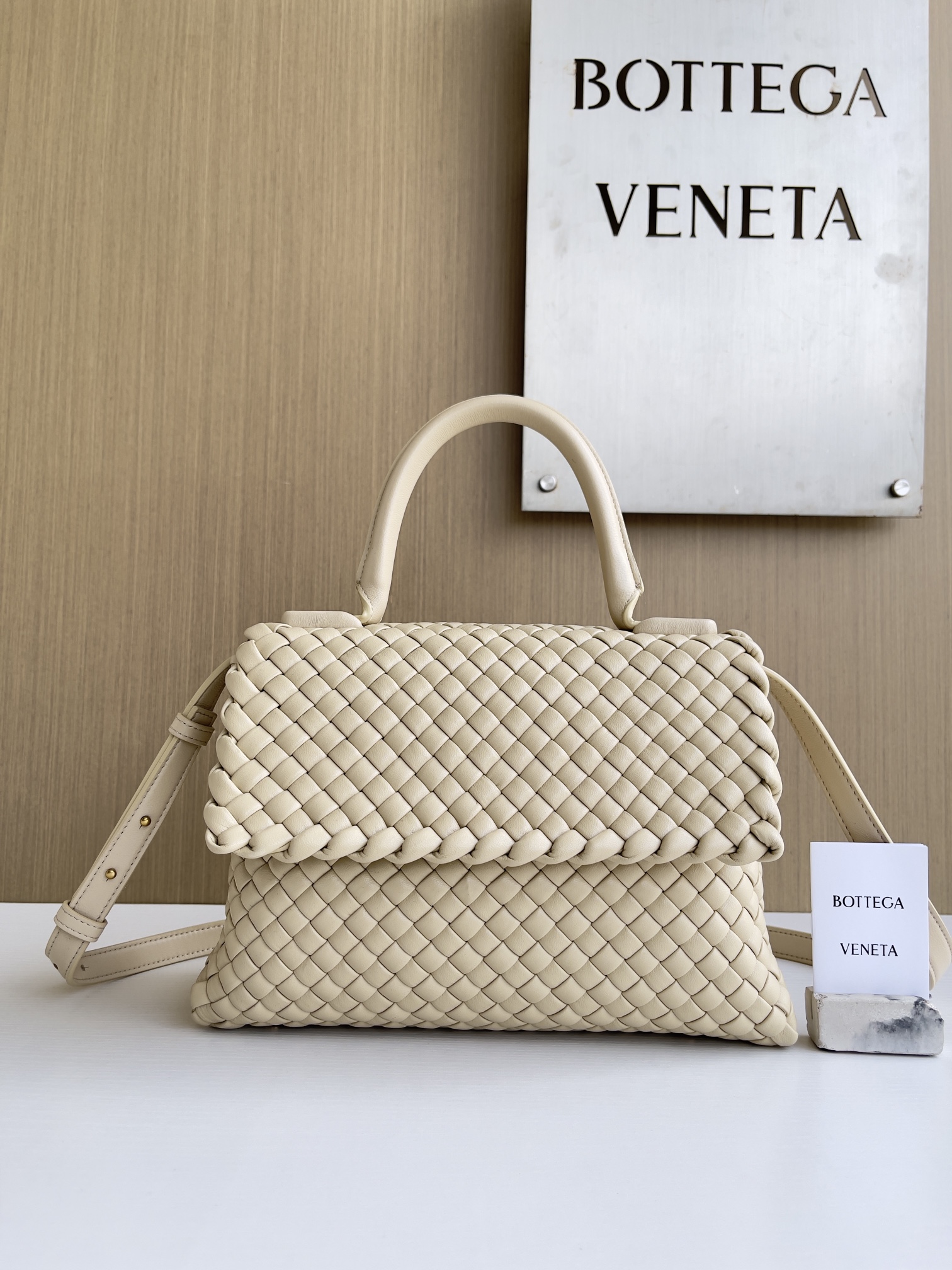 보테가 베네타 Bottega Veneta 776783 Patti tip handle 19CM