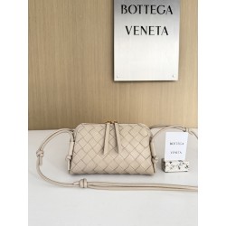 보테가 베네타 Bottega Veneta 794258 Intrecciato Concert Pouch 18.5CM