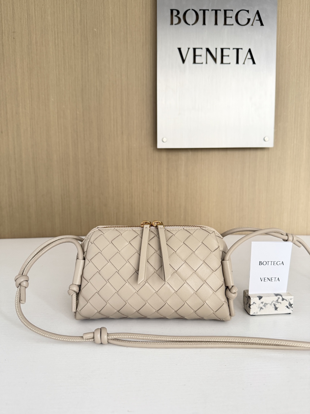 보테가 베네타 Bottega Veneta 794258 Intrecciato Concert Pouch 18.5CM