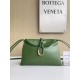보테가 베네타 Bottega Veneta 806030 Winter Liberta 27CM