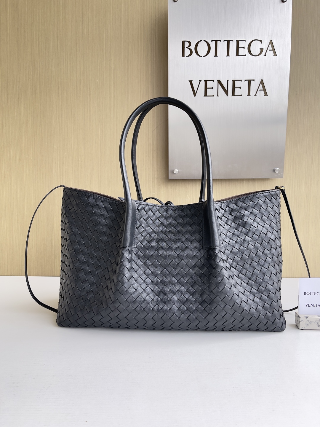 보테가 베네타 Bottega Veneta 817166 Reversible Pinacoteca Tote Bag 43CM