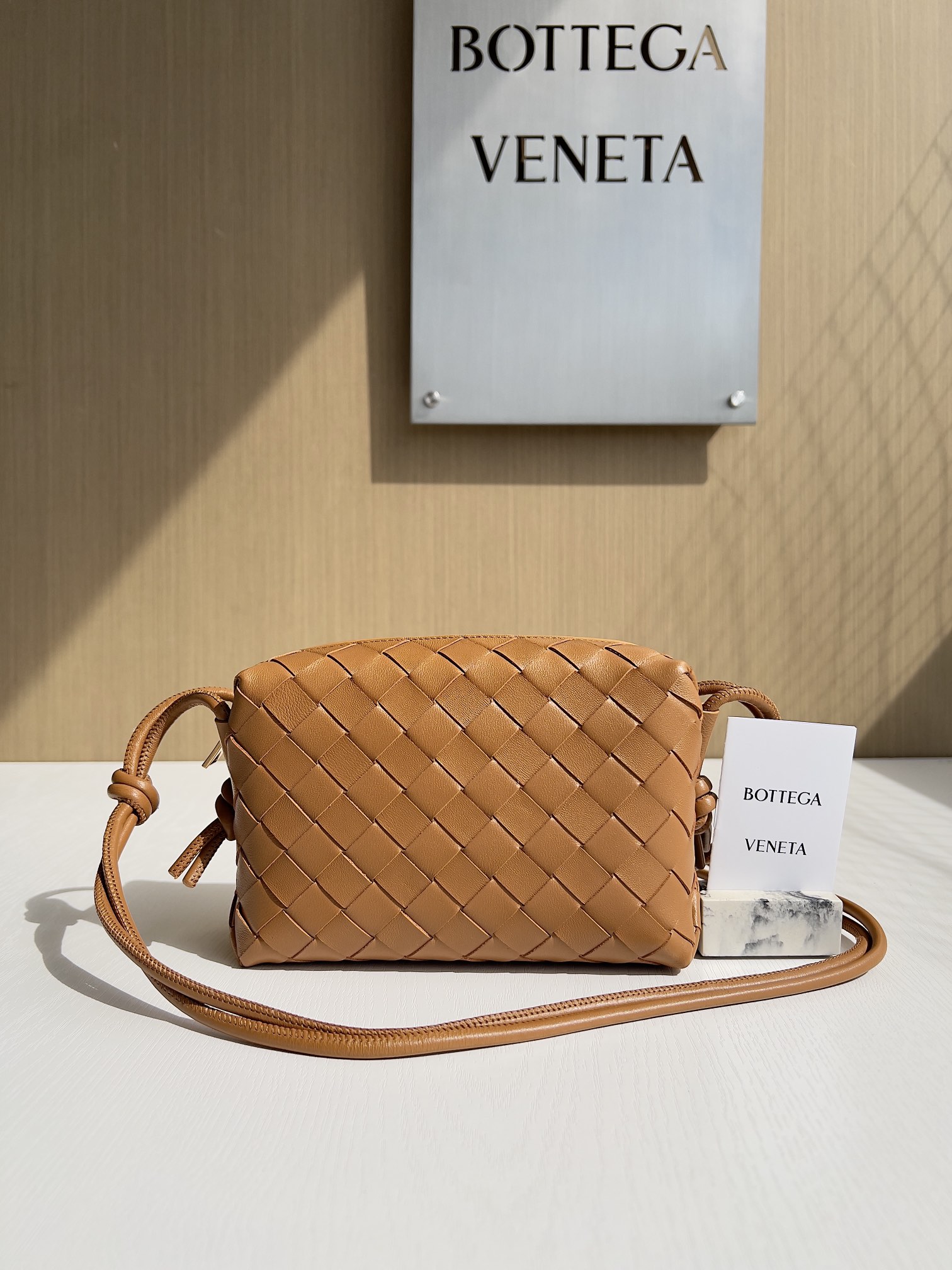 보테가 베네타 Bottega Veneta 666683 Loop 17CM