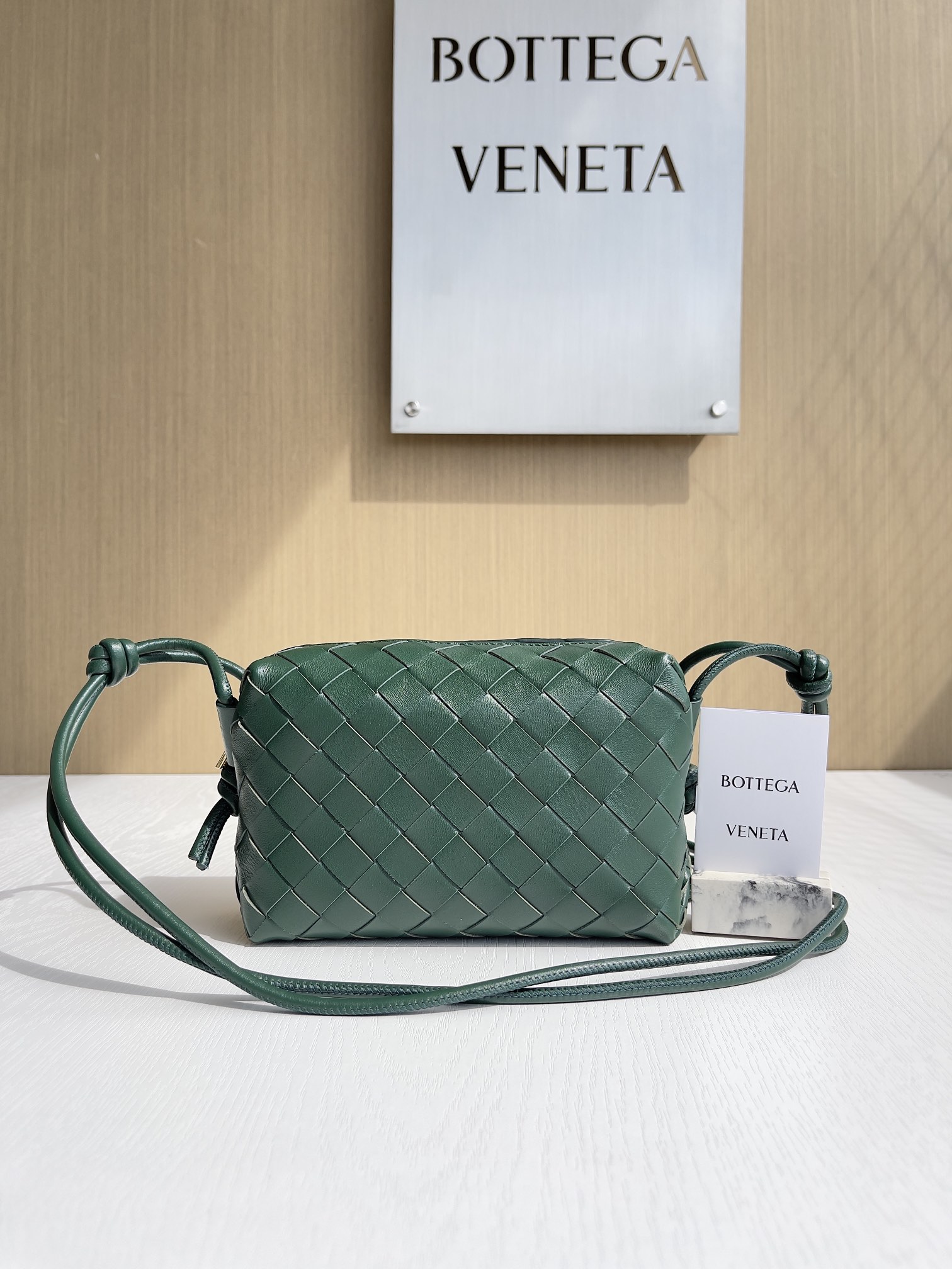 보테가 베네타 Bottega Veneta 666683 Loop 17CM