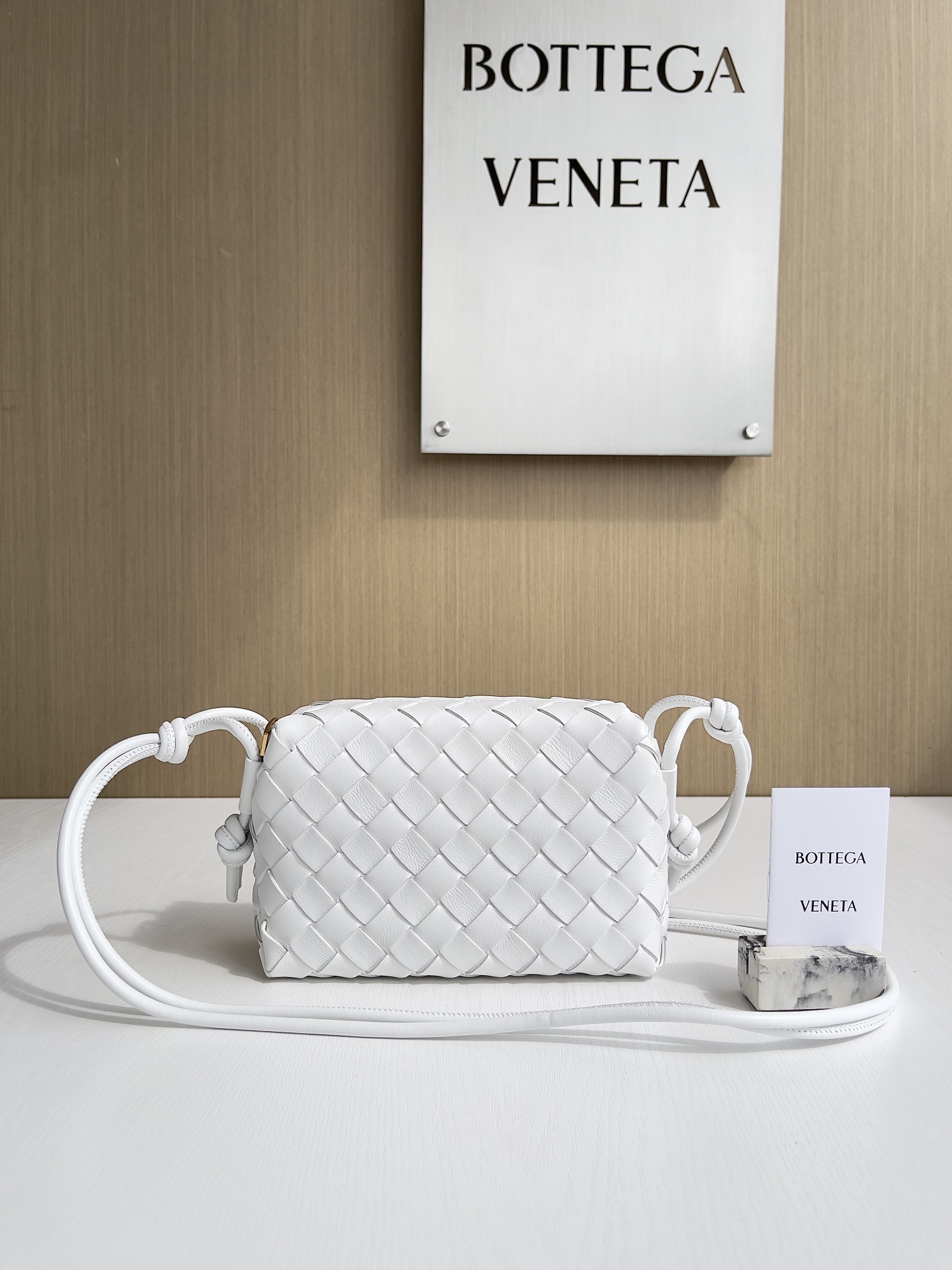 보테가 베네타 Bottega Veneta 680254 Loop 17CM