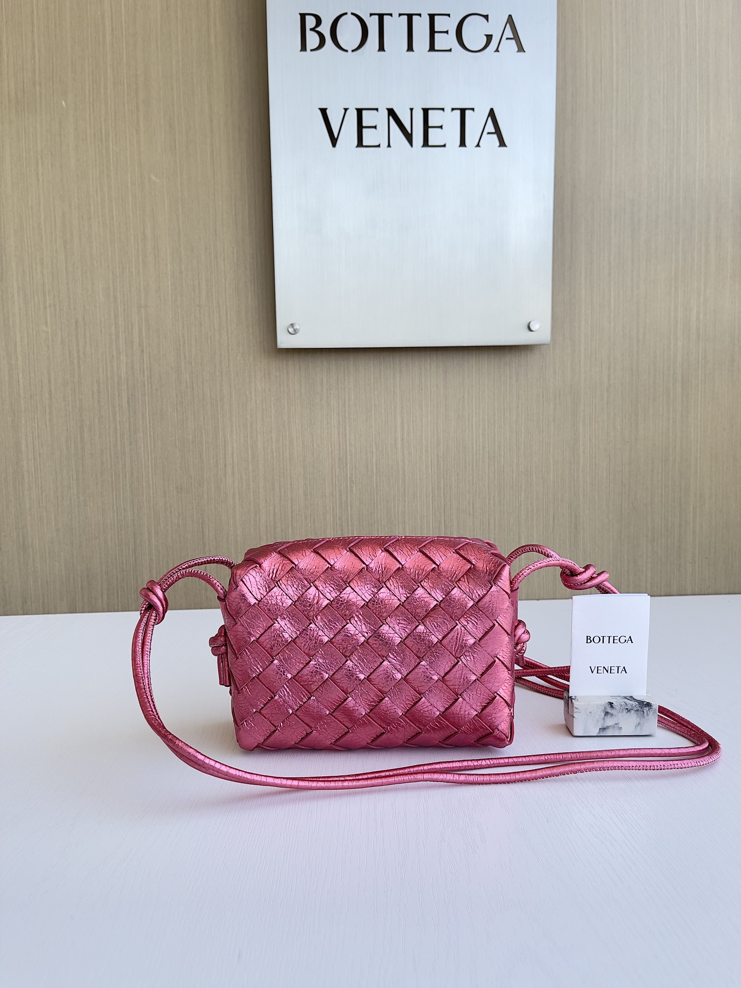 보테가 베네타 Bottega Veneta 680254 Loop 17CM