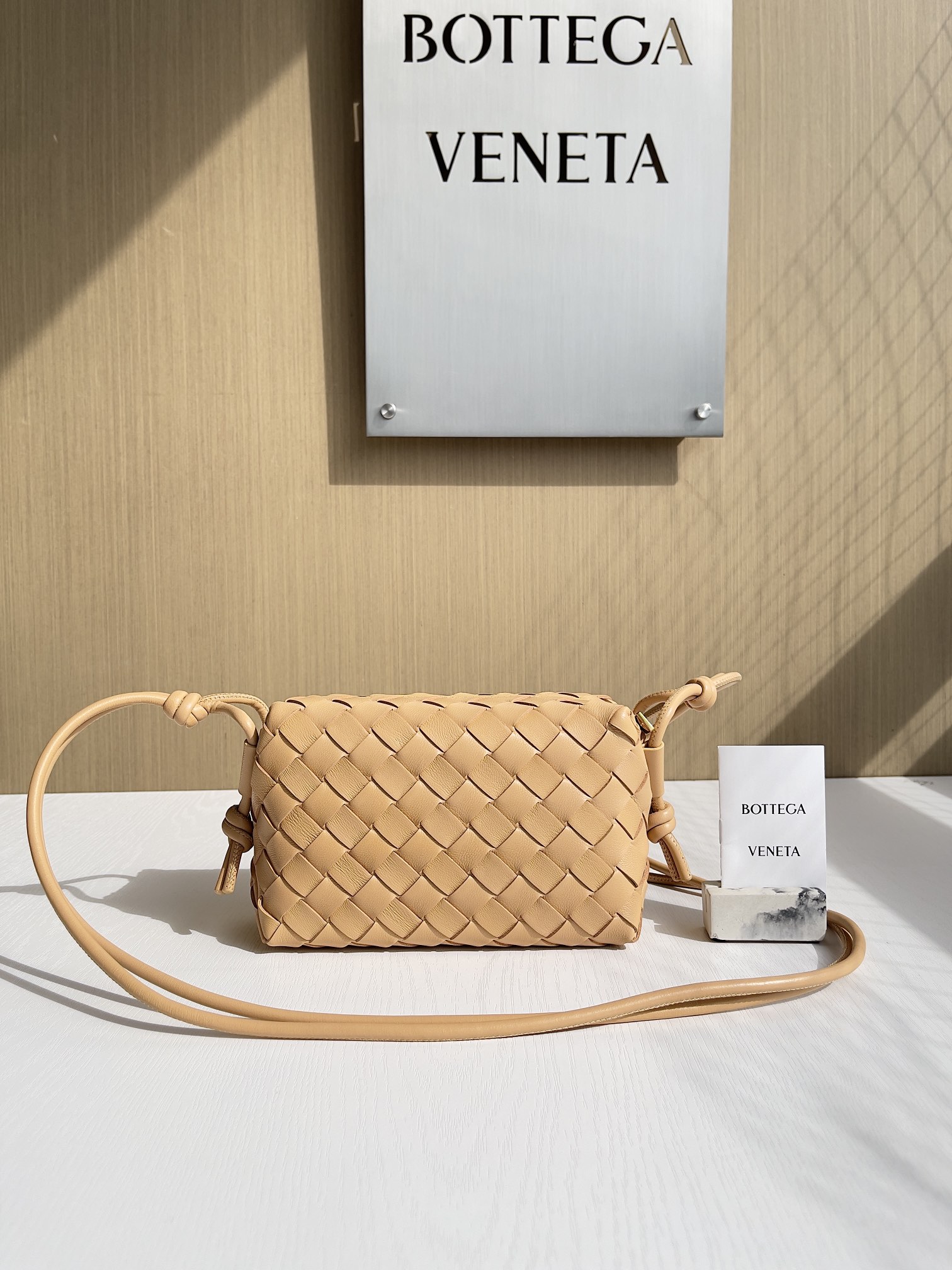 보테가 베네타 Bottega Veneta 680254 Loop 17CM