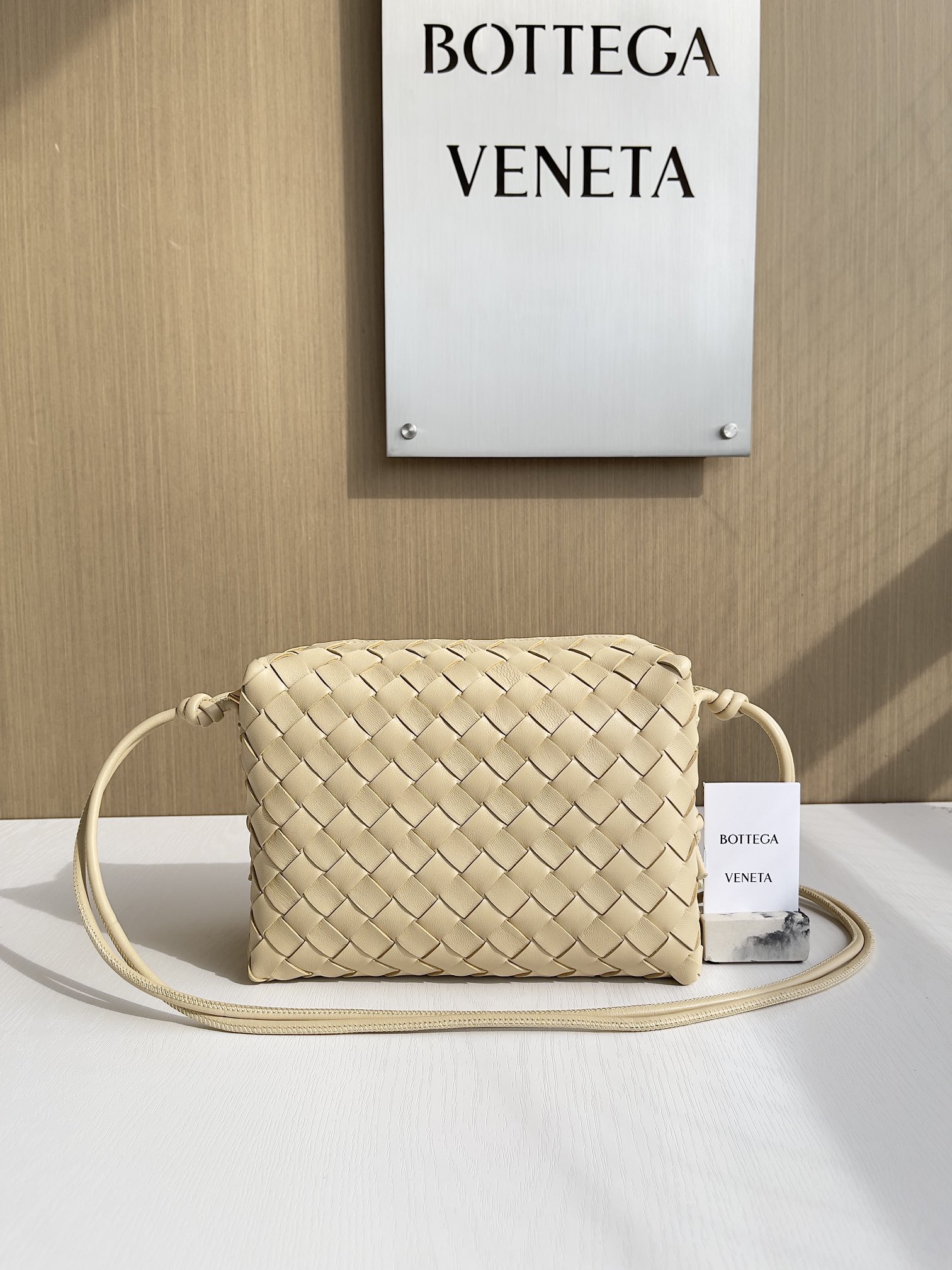 보테가 베네타 Bottega Veneta 680255 Loop 22CM