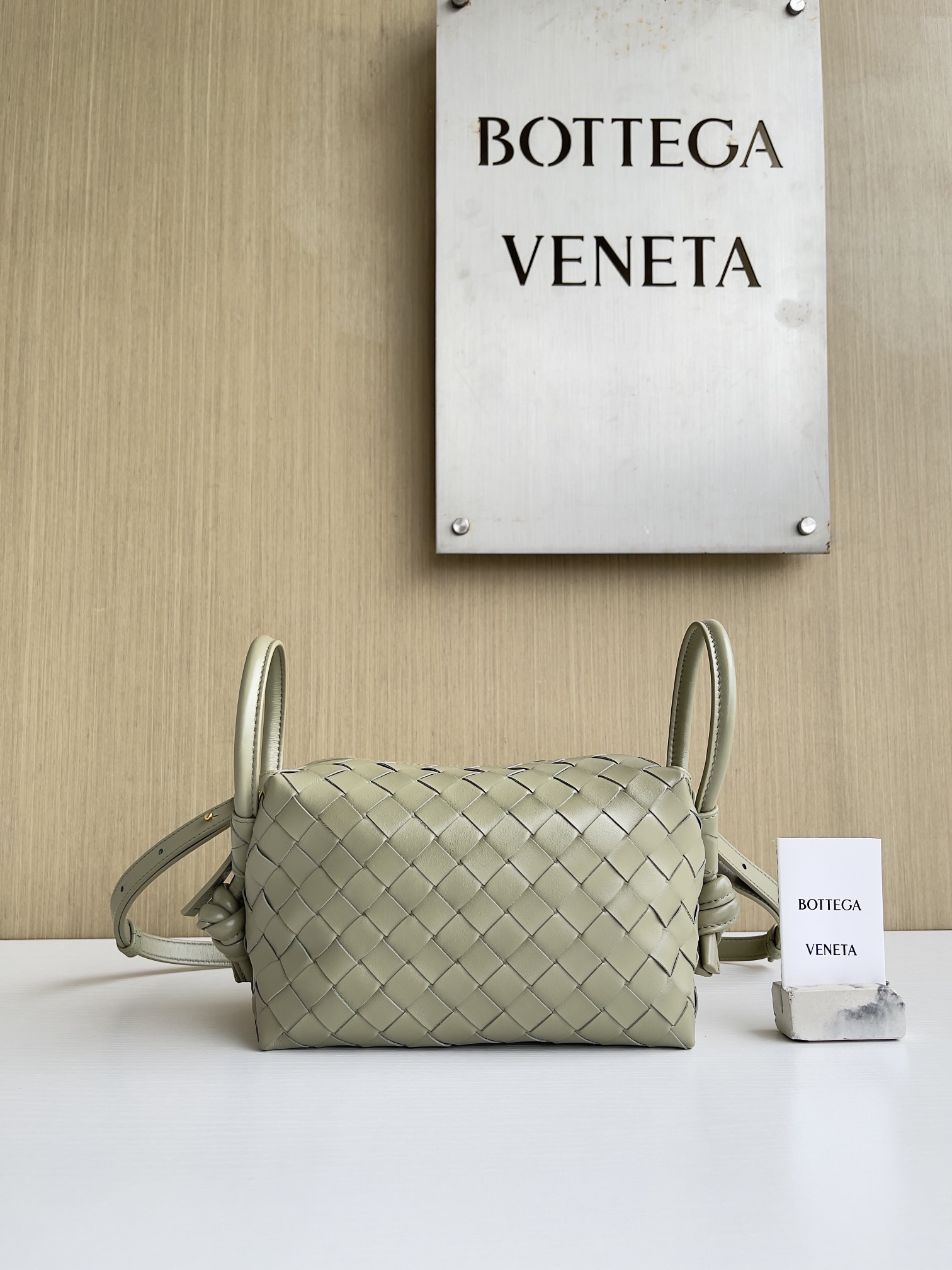 보테가 베네타 Bottega Veneta 796615 Loop 19CM