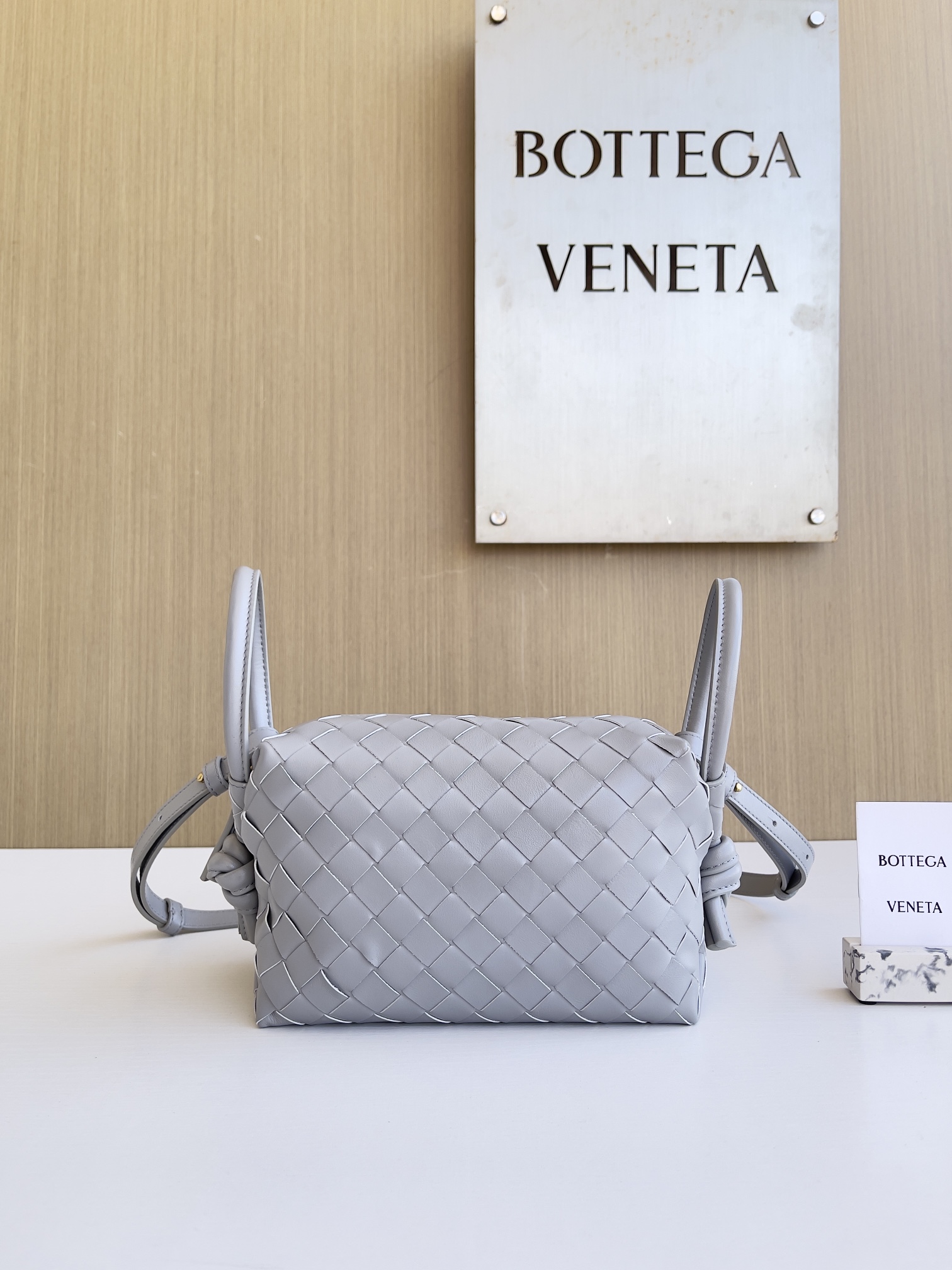 보테가 베네타 Bottega Veneta 796615 Loop 19CM